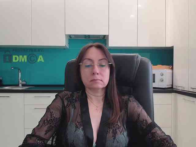 dulcesiomar8 Live Webcam on BongaCams