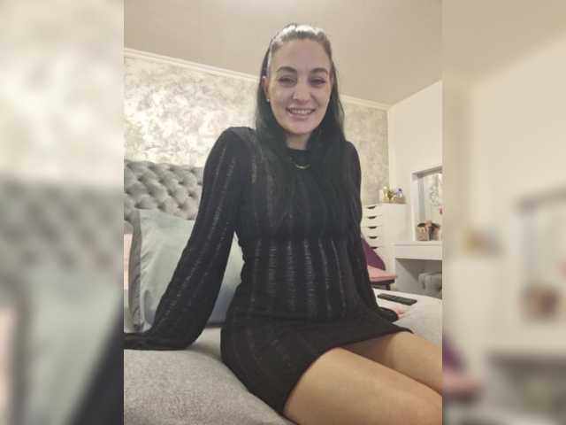 FoxxyAna's BongaCams show and profile