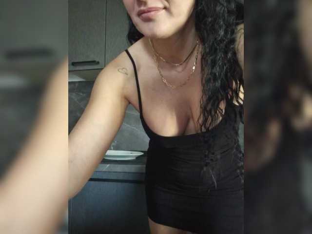 FoxxyAna's BongaCams show and profile