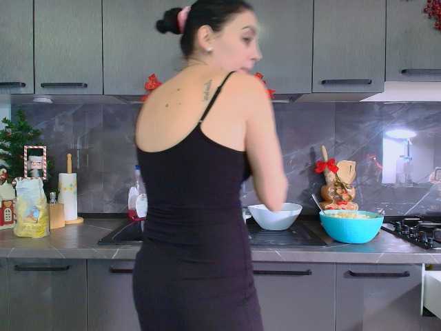 FoxxyAna's BongaCams show and profile