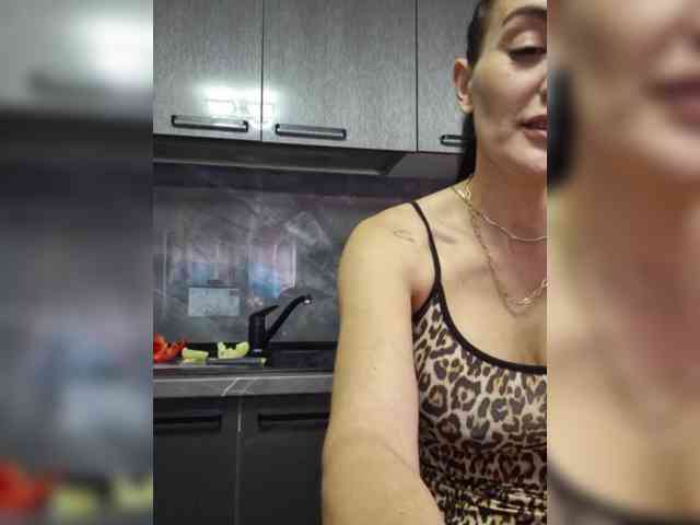 FoxxyAna webcam
