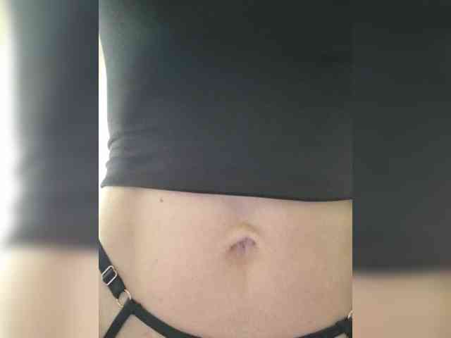 FoxxyAna webcam