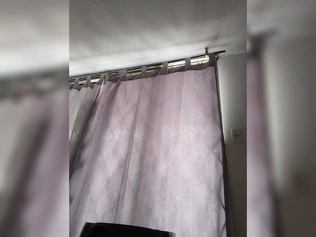 ZoeCamils's BongaCams show and profile