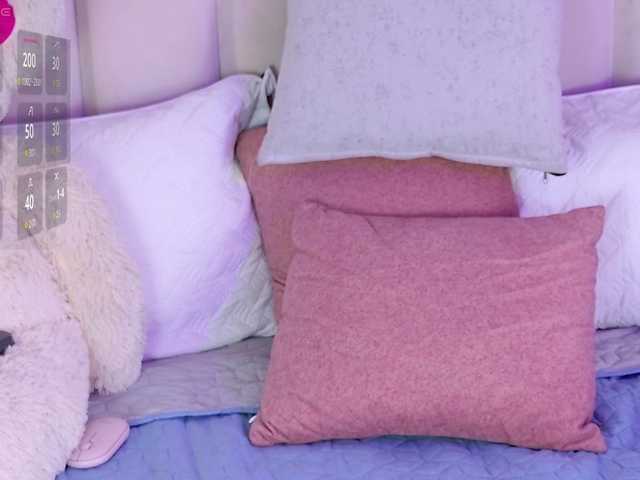 ZoeCamils's BongaCams show and profile