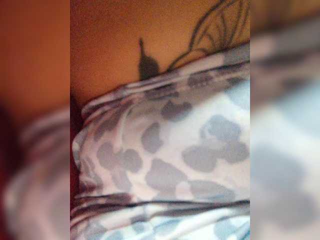 ZoeCamils webcam