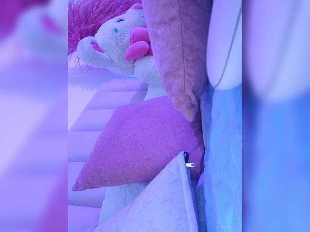 ZoeCamils's BongaCams show and profile