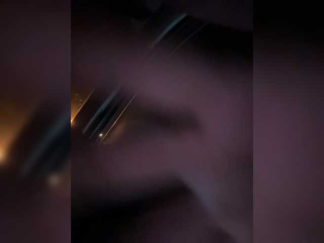 ZoeCamils's BongaCams show and profile