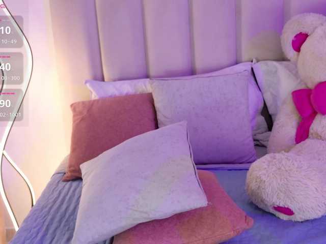 ZoeCamils's BongaCams show and profile