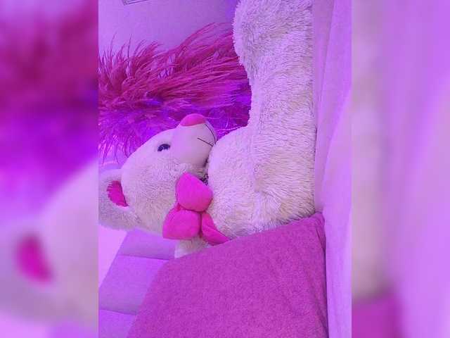 ZoeCamils's BongaCams show and profile