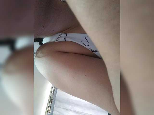 ZoeCamils's BongaCams show and profile