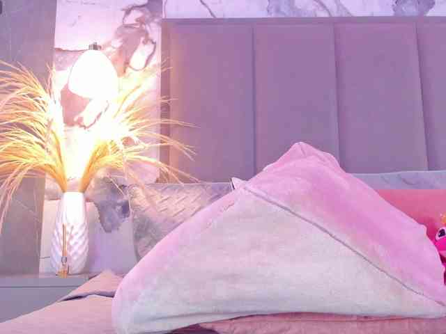 ZoeCamils webcam