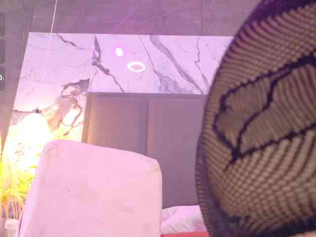 ZoeCamils webcam