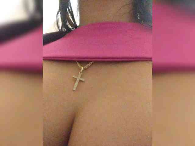 ZoeCamils webcam