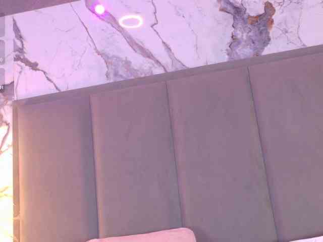 ZoeCamils webcam
