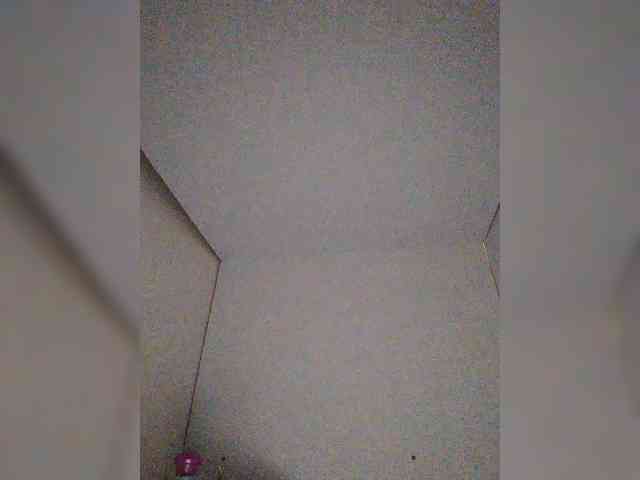 ZoeCamils webcam