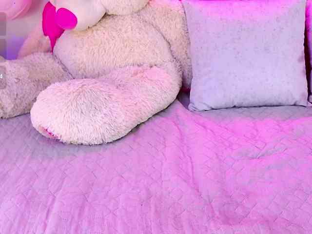 ZoeCamils webcam
