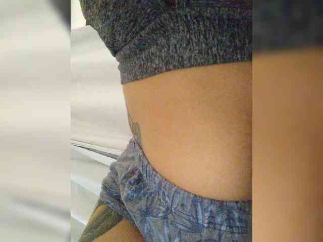 ZoeCamils webcam