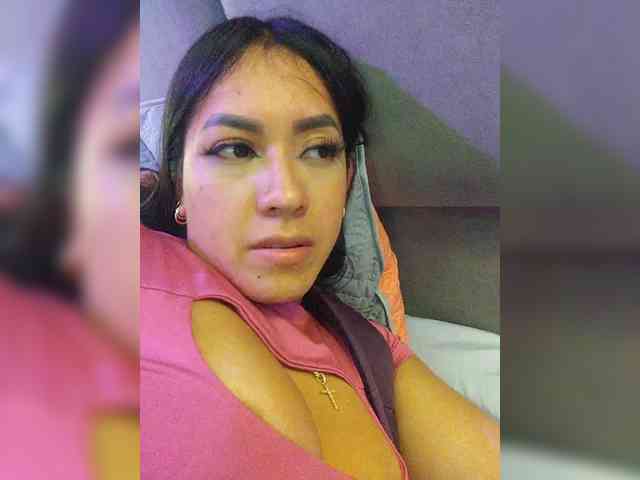 ZoeCamils webcam