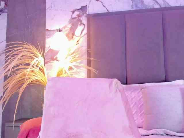 ZoeCamils webcam