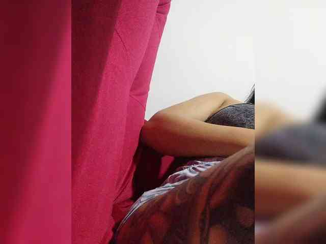 ZoeCamils webcam