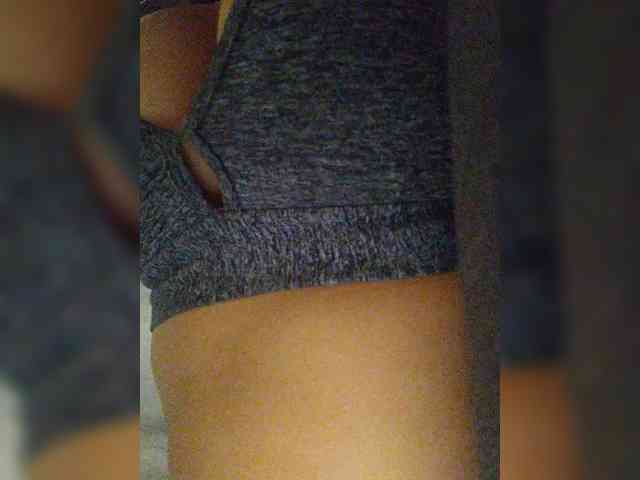 ZoeCamils webcam