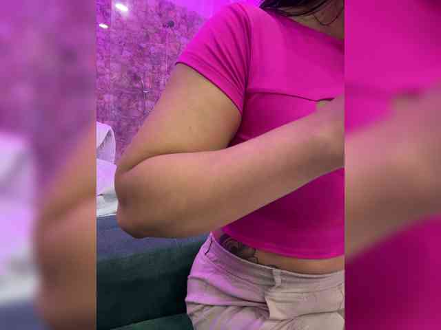 ZoeCamils webcam
