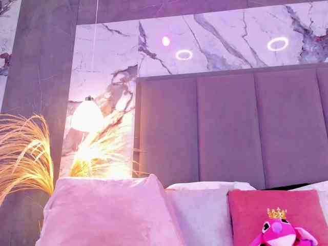 ZoeCamils webcam