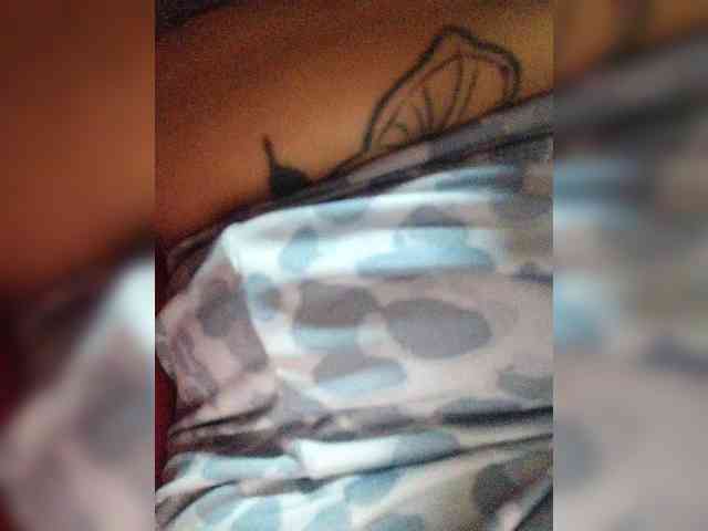 ZoeCamils webcam