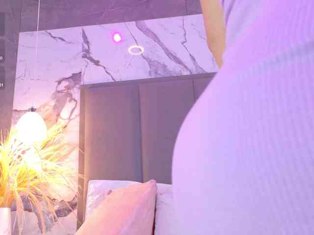 ZoeCamils webcam