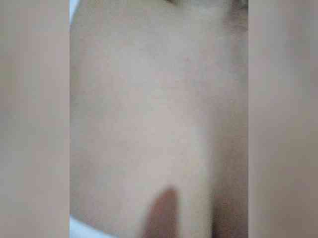 ZoeCamils webcam