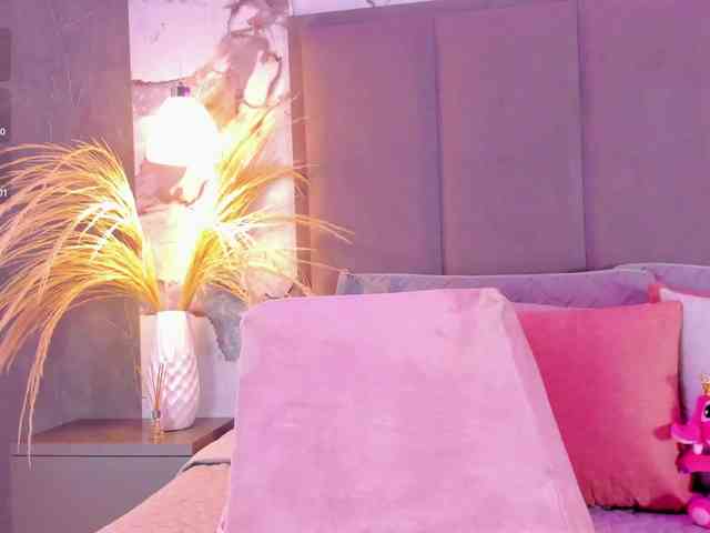 ZoeCamils webcam