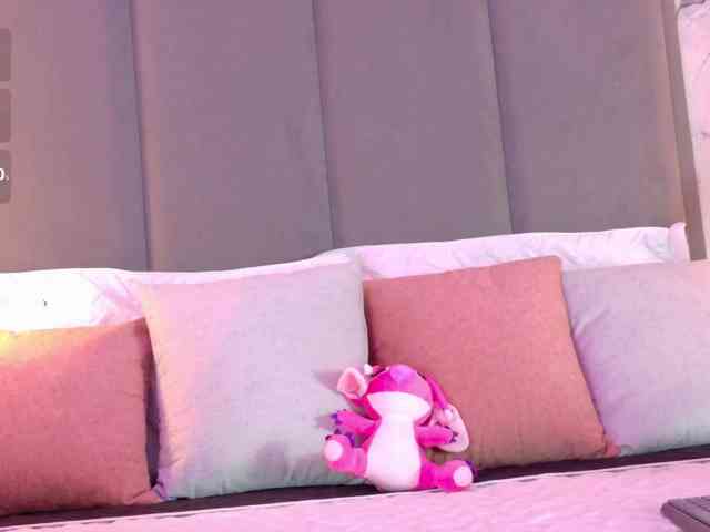 ZoeCamils webcam