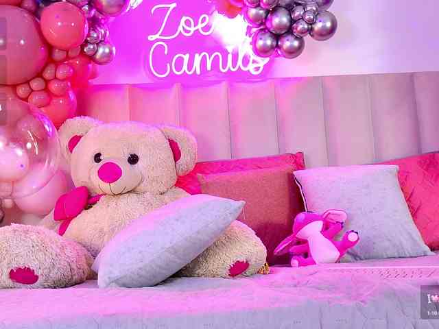 ZoeCamils webcam