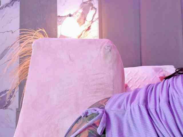 ZoeCamils webcam