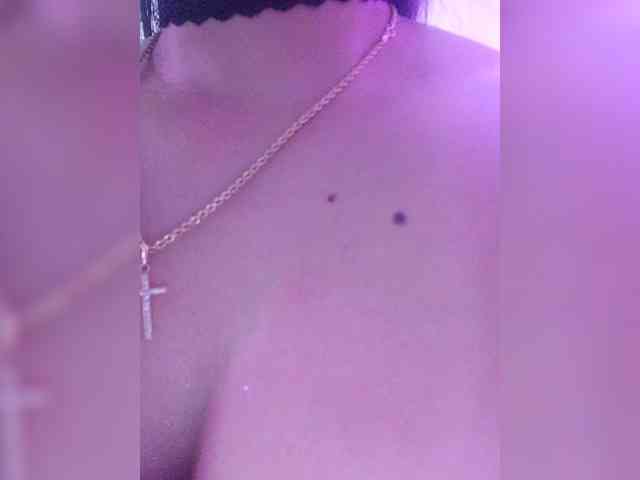 ZoeCamils webcam