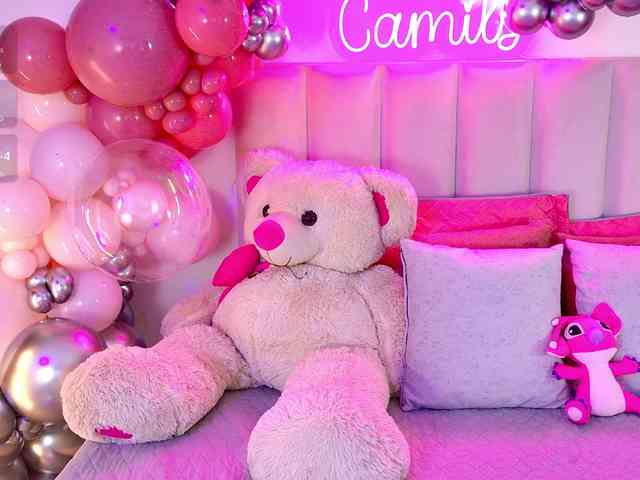 ZoeCamils webcam