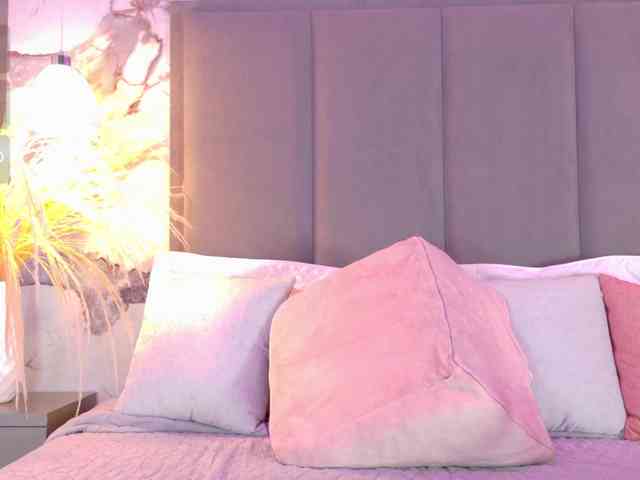 ZoeCamils webcam