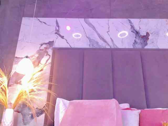 ZoeCamils webcam