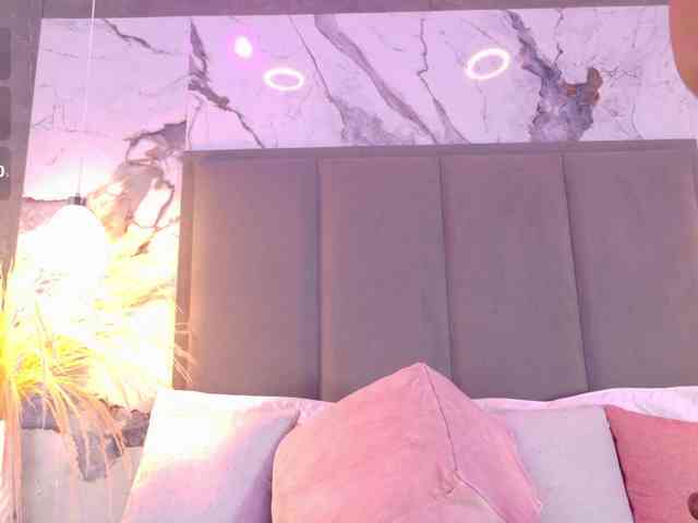 ZoeCamils webcam