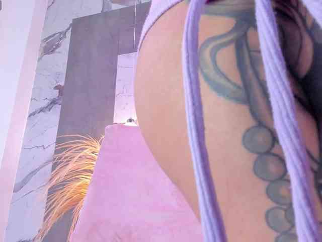 ZoeCamils webcam