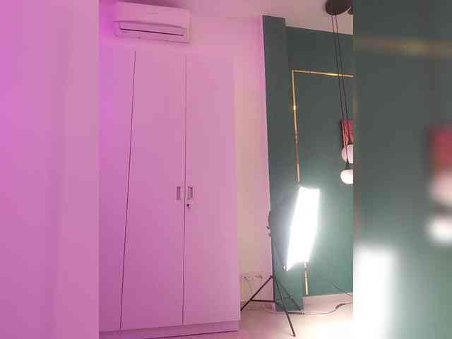 ZoeCamils webcam