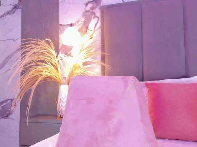 ZoeCamils webcam