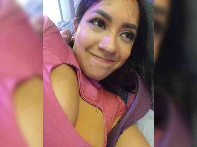 ZoeCamils webcam