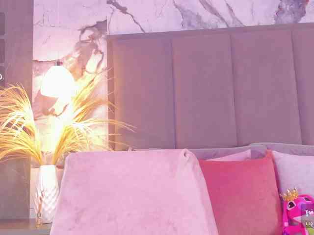 ZoeCamils webcam