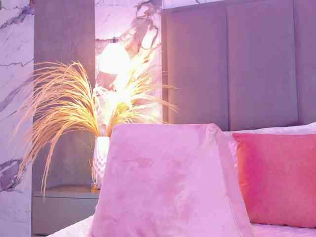 ZoeCamils webcam