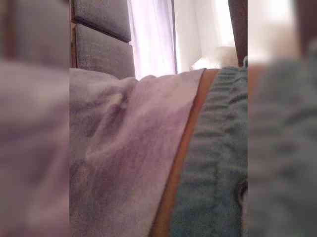 ZoeCamils webcam