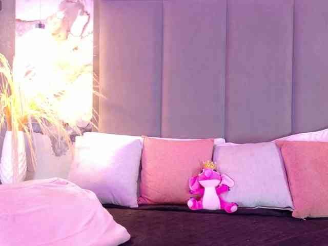 ZoeCamils webcam