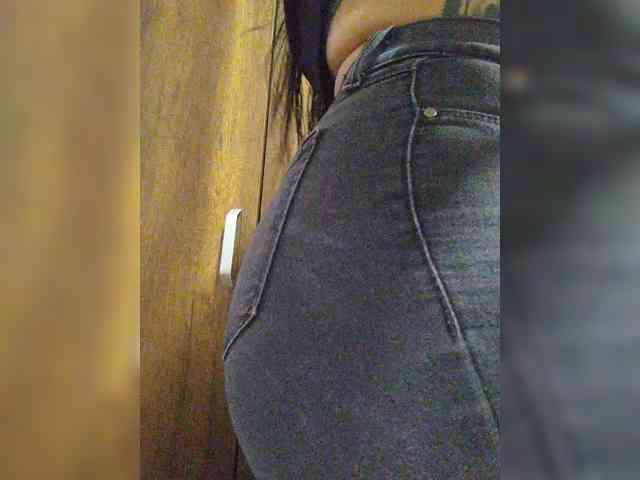ZoeCamils webcam