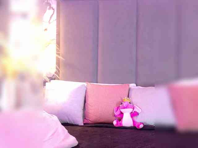 ZoeCamils webcam