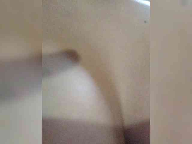 ZoeCamils webcam